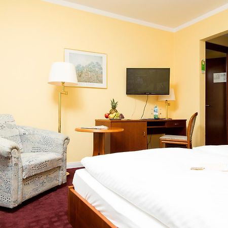 Ringhotel Residenz Wittmund Esterno foto