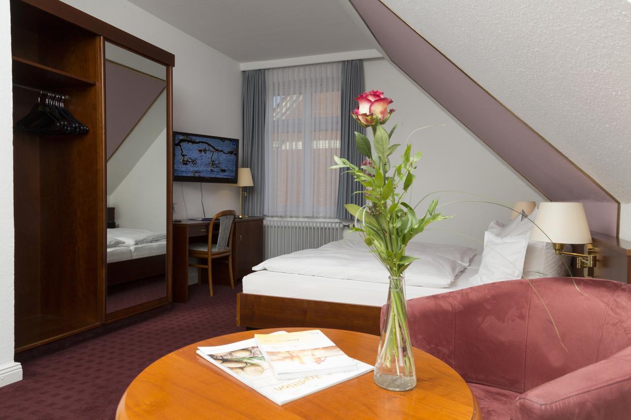 Ringhotel Residenz Wittmund Esterno foto